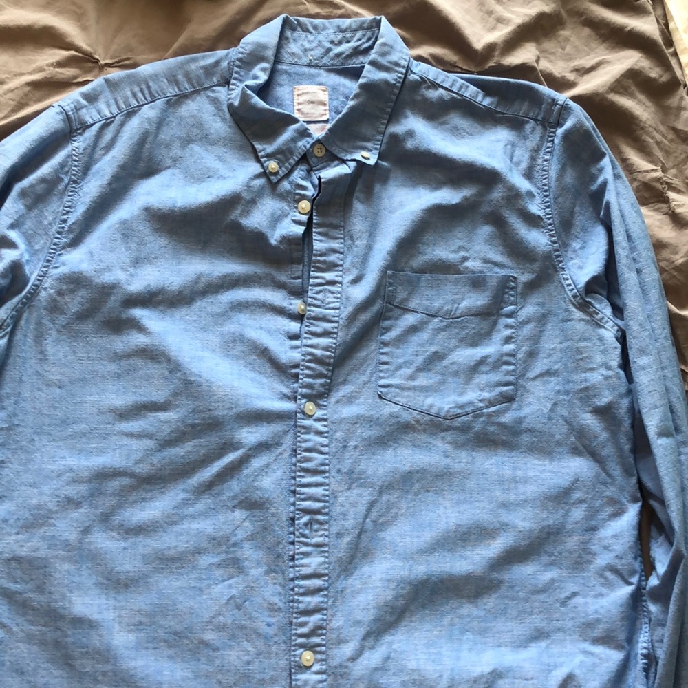 Gap Chambray button down